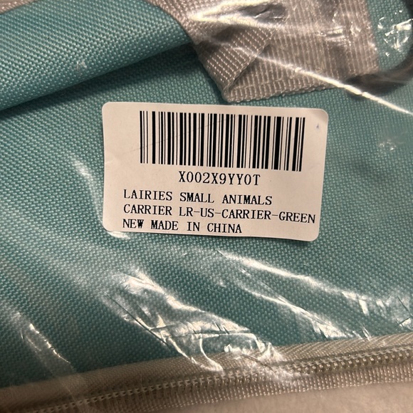 Portable Small Animal Carrier.  Pouch Foldable Pet Backpack - Picture 10 of 10